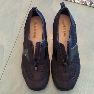 Black, Zipper Tennis shoes by Sand & Sun, size 5.5